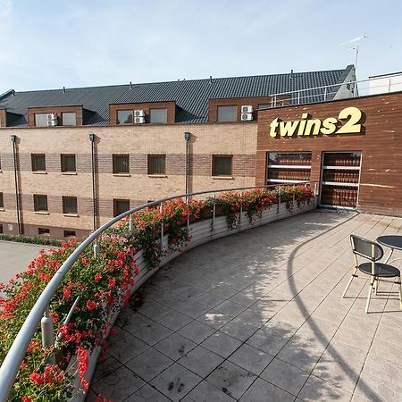 Hotel Twins II Warschau Exterior foto