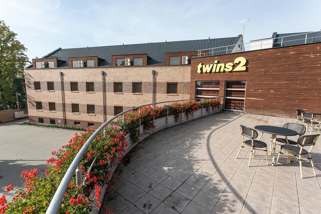Hotel Twins II Warschau Exterior foto